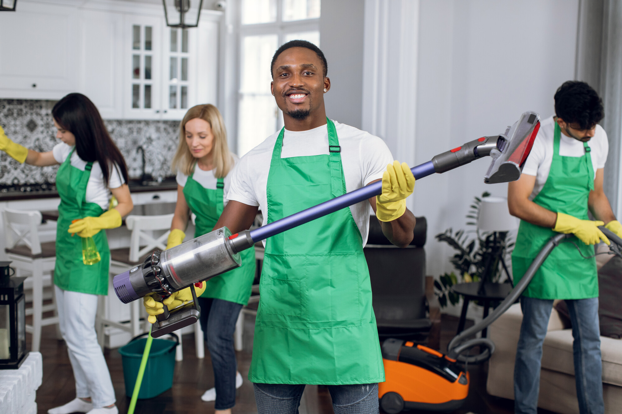 Five Benefits of House Cleaners When Your Home Needs a Deep Clean