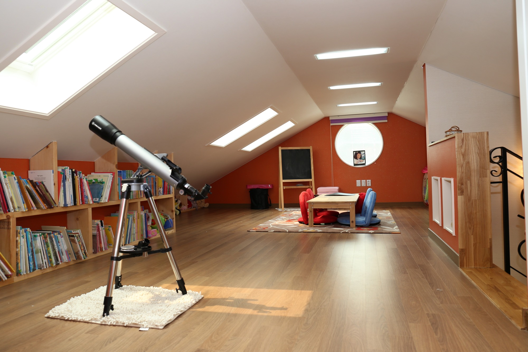 A Clean Attic Is Yours With Professional House Cleaners