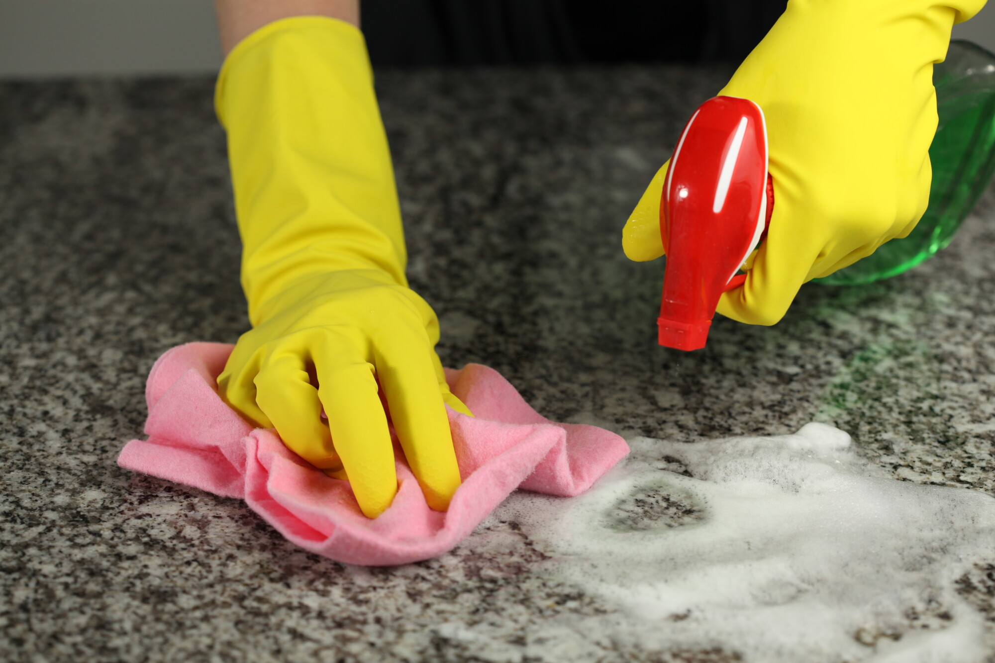 5 Simple House Cleaning Tips to Keep Your Home Looking Its Best